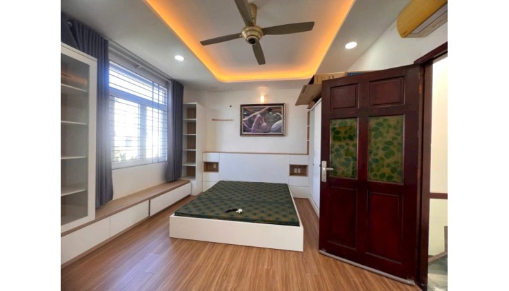 Bán Nhà 3 Tầng Mới Đẹp Hẻm Xe Hơi 56m2_5.3*10.5 Gần Vincom Lê Văn Việt  Chỉ 6.3 tỷ Hiếm Có